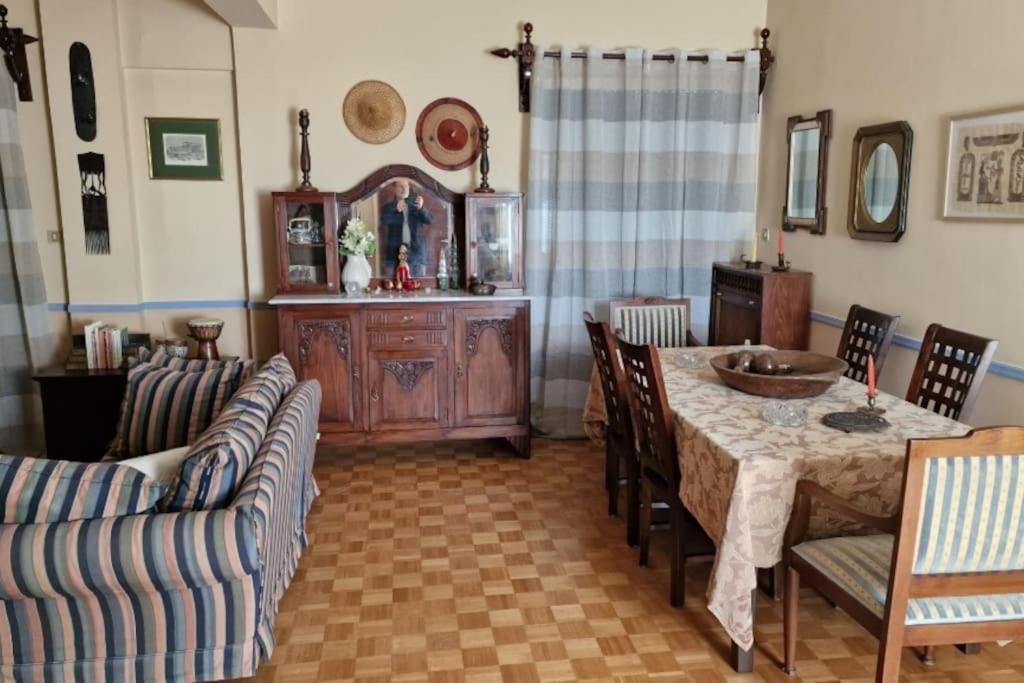 Classic Apartment In Kalamata Ngoại thất bức ảnh
