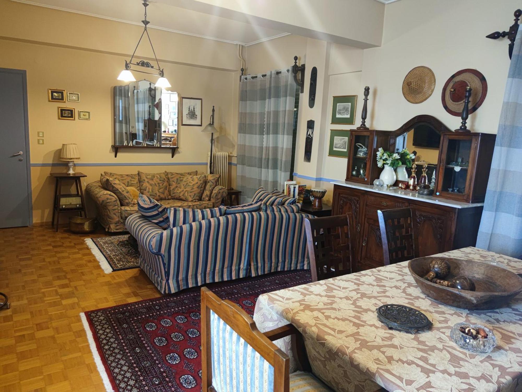 Classic Apartment In Kalamata Ngoại thất bức ảnh